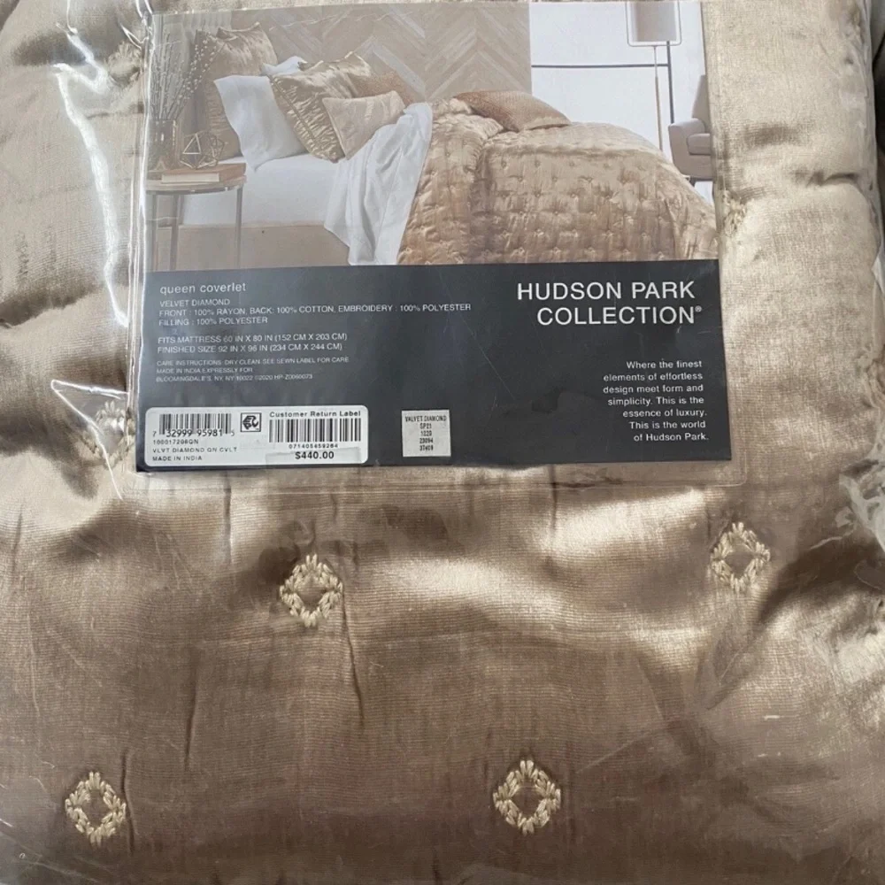 Hudson Park Collection Nouveau Velvet Diamond Queen Coverlet